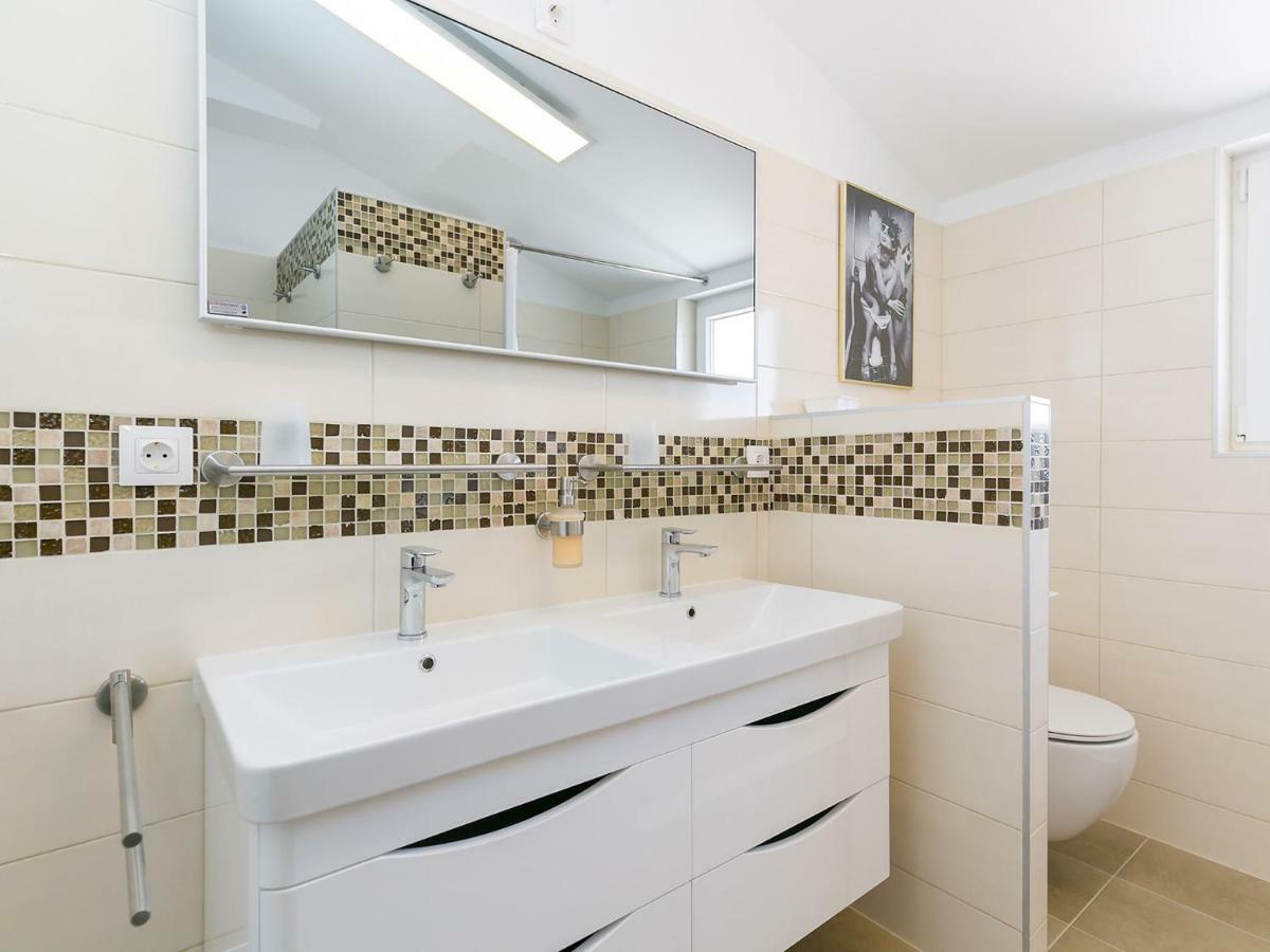 Nada Apartment Porec Exterior photo